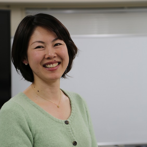 一番身近なサポーター 自らの経験を生かして支えるスクールスタッフの想い